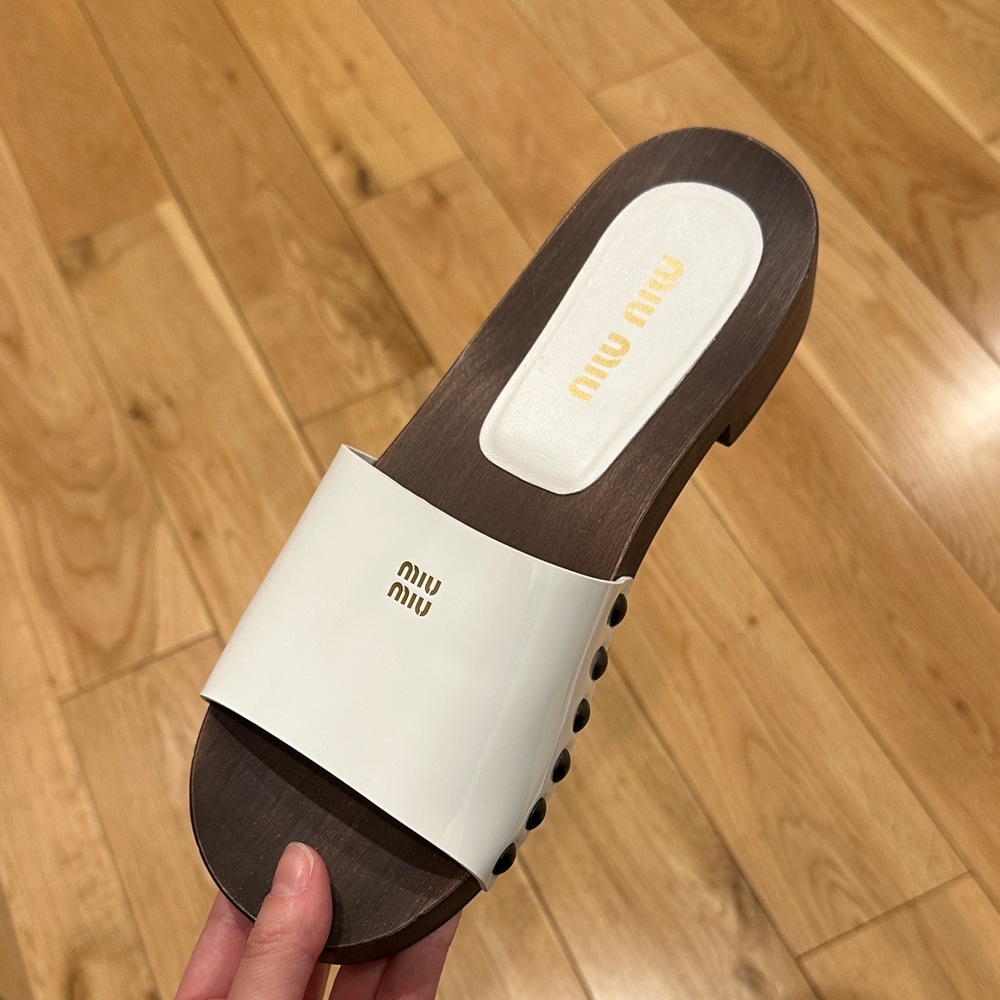 Miu Miu White and Brown Slide Sandals